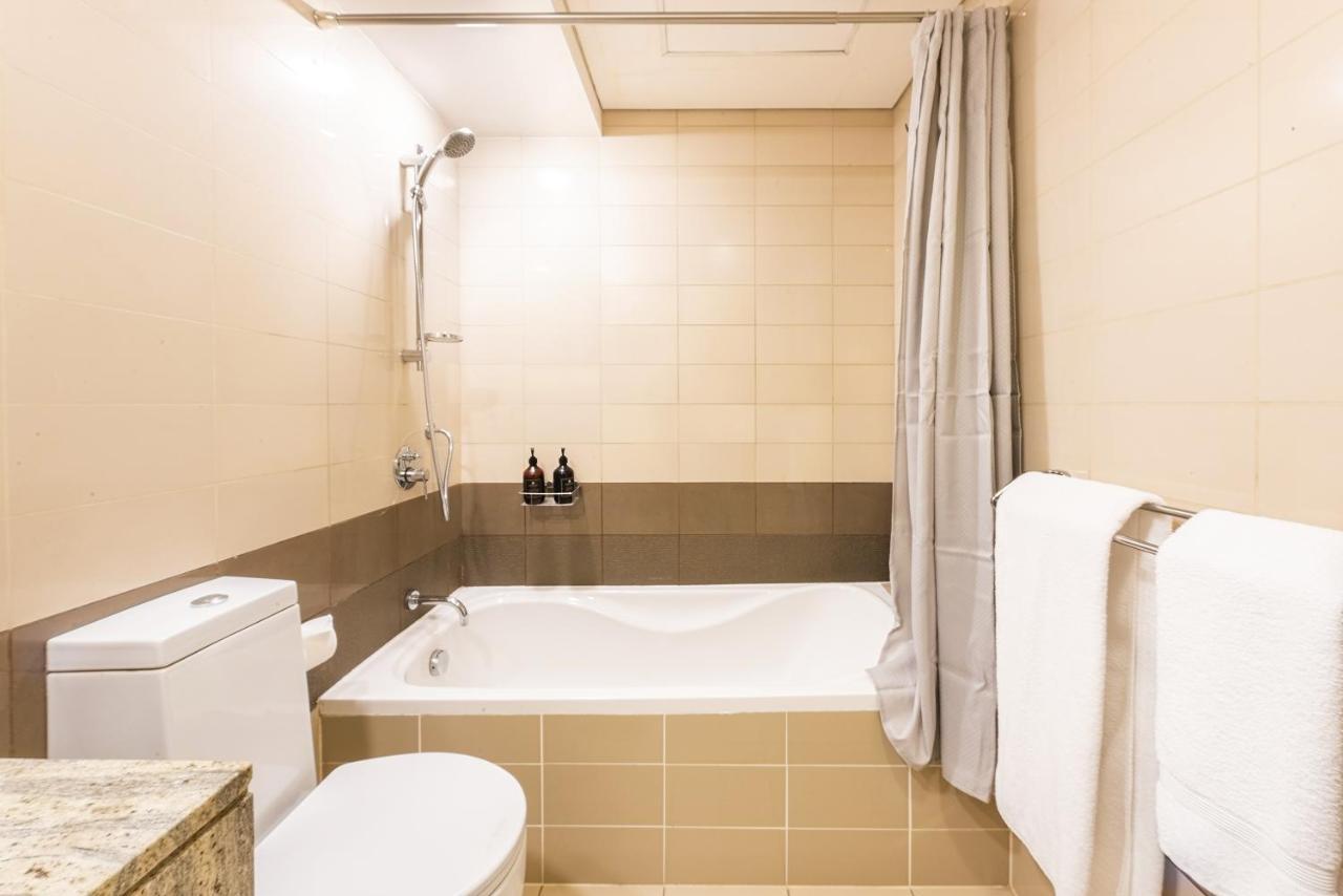 Duplex Living walk to Burj K&Dubai Mall - L313 Bagian luar foto